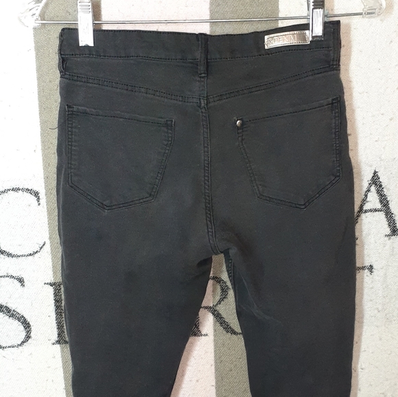 🔥H&M jeans - Picture 3 of 5